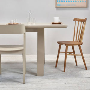 sedia da pranzo contemporanea