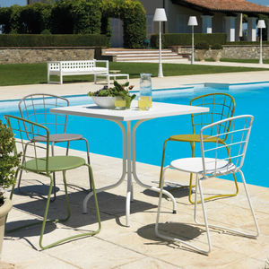 sedia da giardino contemporanea
