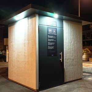toilette pubblica smart