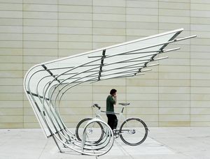 pensilina per biciclette per spazi pubblici