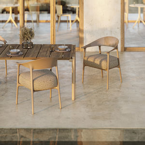 poltrona contemporanea