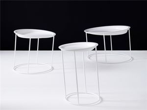 tavolino basso contemporaneo