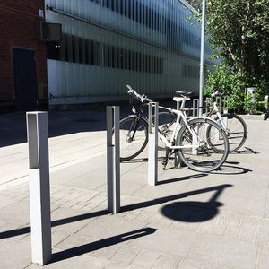 rastrelliera per biciclette in alluminio