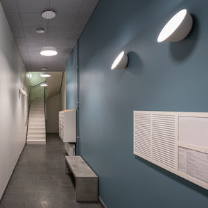 luce LED 1