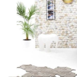 sgabello contemporaneo