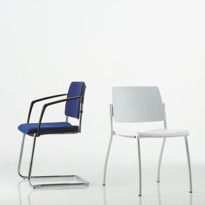 sedia visitatore contemporanea