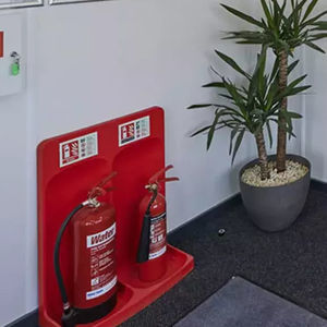 supporto porta estintore in acciaio
