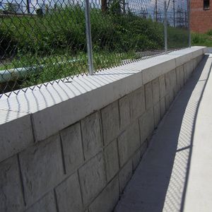blocco di calcestruzzo pieno 1