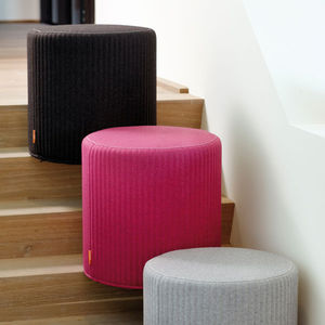 pouf moderno