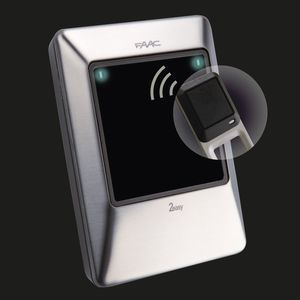 lettore di schede RFID