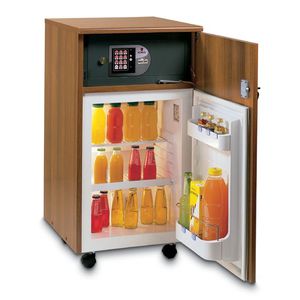 minibar tre porte 1