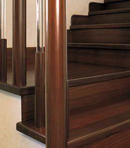 rivestimento per scalino in legno