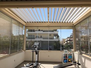pergola addossata