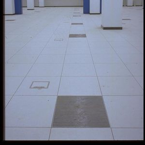 griglia di ventilazione in alluminio / lineare / per pavimento sopraelevato / riscaldante