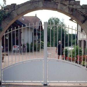 cancello battente 1