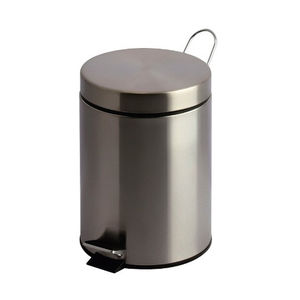 pattumiera igienica / in acciaio inox / in plastica / a pedale