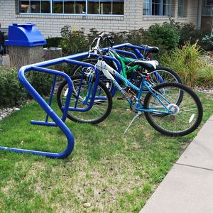 rastrelliera per biciclette a pavimento 1