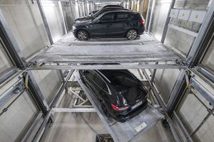 sistema di parcheggio con piattaforma