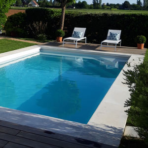bordo di piscina in calcestruzzo