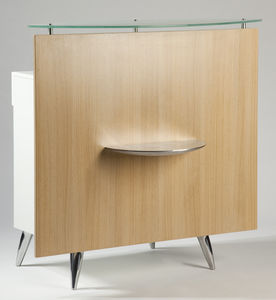 banco reception in laminato