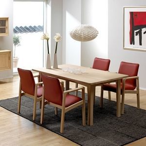 tavolo da pranzo design scandinavo