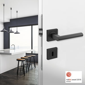 maniglia per porta / in acciaio inox / moderna / finitura spazzolata