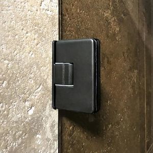 cerniera per porta di doccia 1