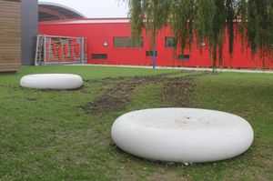 panca per spazi pubblici design organico