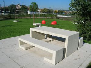 panca per spazi pubblici contemporanea 1
