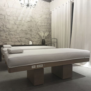 lettino per massaggi elettrico