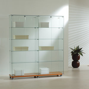 vetrina contemporanea 1
