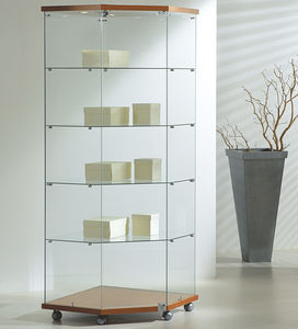 vetrina contemporanea 1