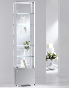vetrina contemporanea 1