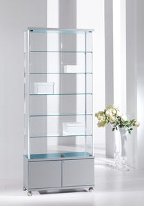 vetrina contemporanea 1