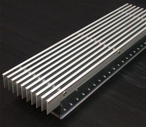 griglia di ventilazione in metallo