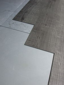 pavimento sopraelevato in PVC