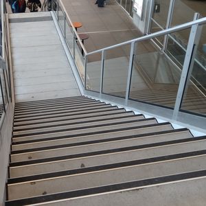 profilo per gradini in alluminio
