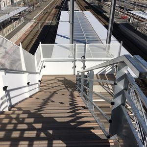 profilo per gradini in alluminio