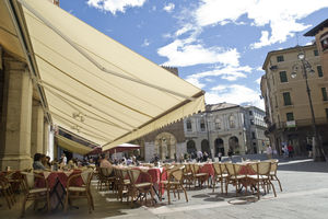 tenda da sole a proiezione