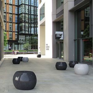 sgabello contemporaneo