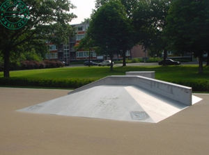 mezza piramide per skatepark