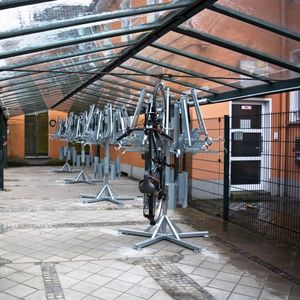 rastrelliera per biciclette a pavimento 1