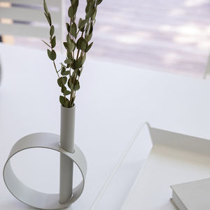vaso contemporaneo