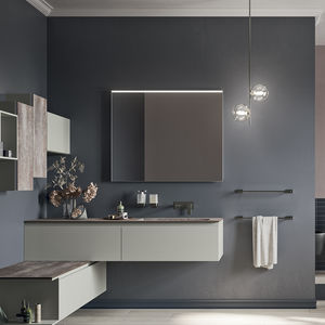 specchio da bagno a muro
