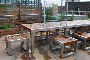 sgabello contemporaneo