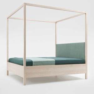 letto a baldacchino
