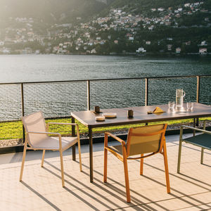sedia da pranzo contemporanea