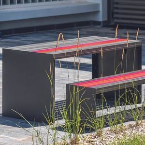 tavolo da picnic contemporaneo 1