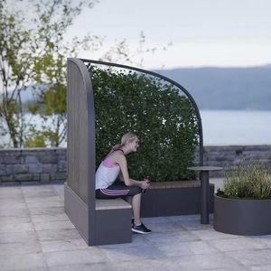 tavolo d'appoggio design biofilico 1