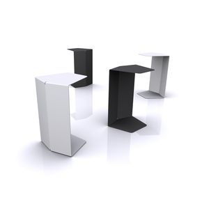 tavolo d'appoggio moderno